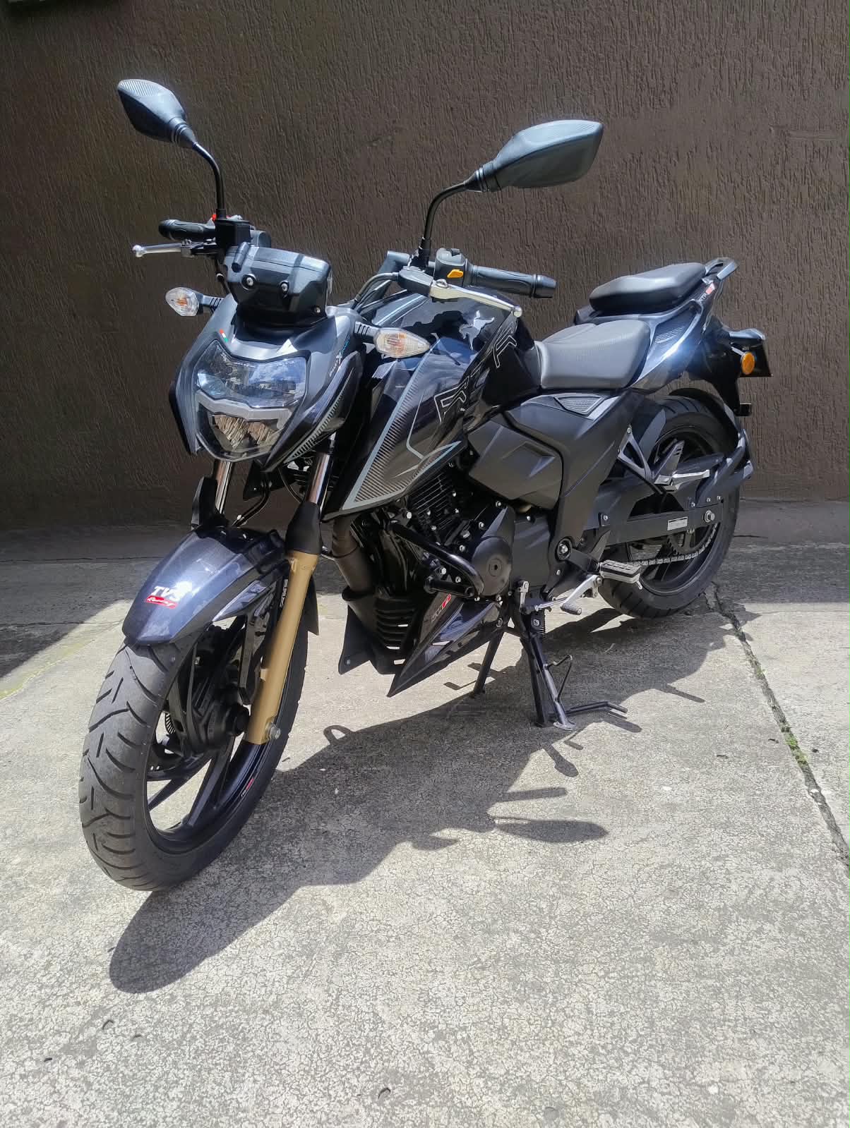 APACHE RTR 200 4V XC FI ABS